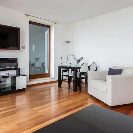 Sea Towers Luxury Apartment