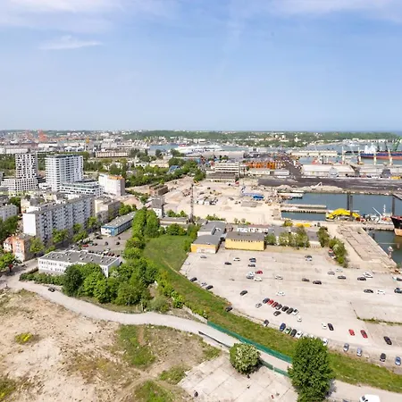 Sea Towers Luxury アパート *