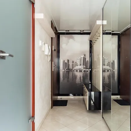 Sea Towers Luxury アパート *