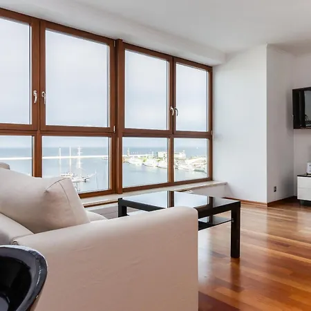 Διαμέρισμα Sea Towers Luxury *