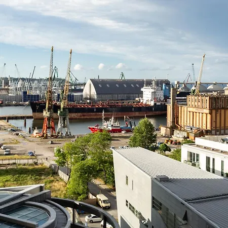 Sea Towers Luxury アパート グディニャ