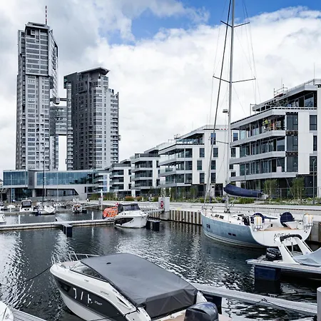 Sea Towers Luxury アパート